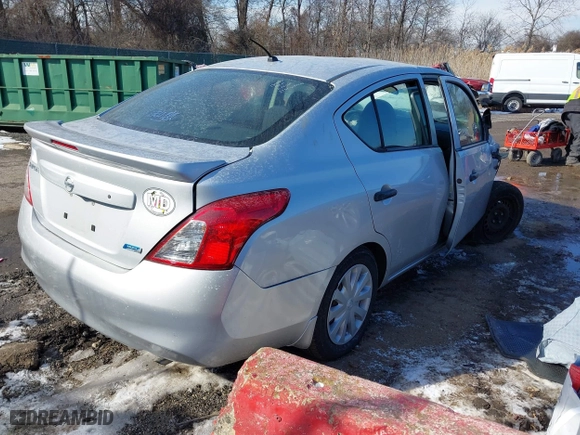 2015 Nissan Versa SV with VIN 3N1CN7AP0FL859686, listed as a IAAI auction lot 41410423 with 147,092 mi miles. Bid and sale history available at carsss.com. Image 4.