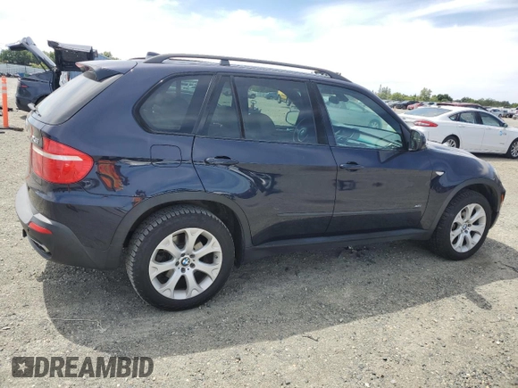 2007 BMW X5 4.8i z VIN 4USFE83537LY64075, wystawiony jako Copart lot #56922745 z przebiegiem 121 828 mil mil oraz Czysty tytuł • Clean title. Historia ofert i sprzedaży dostępna na DreamBid. Obrazek 3.