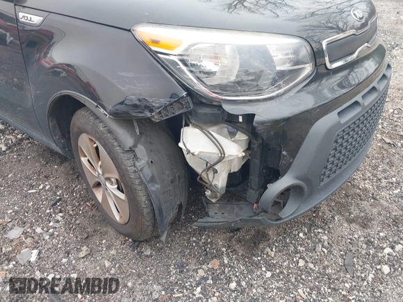 2016 Kia Soul with VIN KNDJN2A25G7345009, listed as a IAAI auction lot 41805886 with 130,000 mi miles and . Bid and sale history available at DreamBid. Image 6.