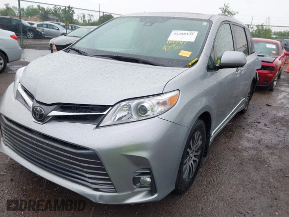2019 Toyota Sienna XLE Auto Access Seat z VIN 5TDYZ3DC2KS018742, wystawiony jako IAAI lot #42288335 z przebiegiem 101 741 mil mil oraz . Historia ofert i sprzedaży dostępna na DreamBid. Obrazek 2.