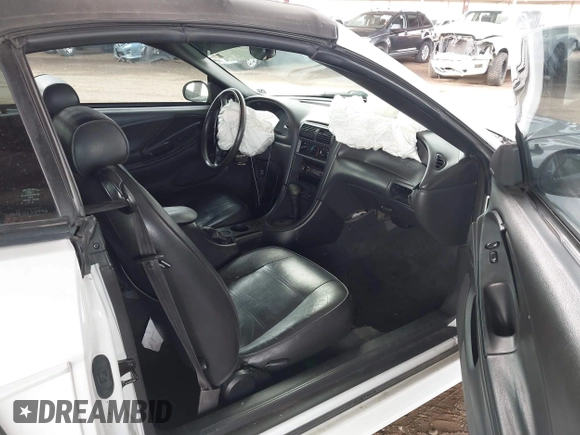 2004 Ford Mustang Deluxe with VIN 1FAFP446X4F133790, listed as a IAAI auction lot 41950759 with 133,734 mi miles. Bid and sale history available at carsss.com. Image 5.