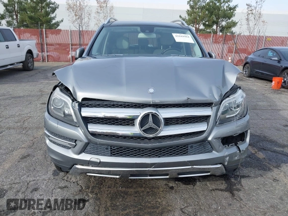 2015 Mercedes-Benz GL-Class GL 350 BlueTEC with VIN 4JGDF2EE8FA543336, listed as a IAAI auction lot 41049984 with 103,368 mi miles. Bid and sale history available at carsss.com. Image 13.