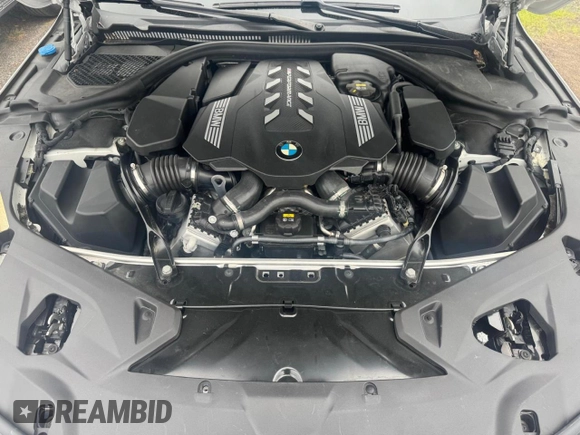 2019 BMW 8 Series M850i xDrive z VIN WBABC4C57KBJ35771, wystawiony jako Copart lot #59172615 z przebiegiem 68 270 mil mil oraz Tytuł czysty. Historia ofert i sprzedaży dostępna na DreamBid. Obrazek 7.