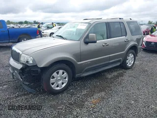 2003 Lincoln Aviator Premium z VIN 5LMEU78H93ZJ29120, wystawiony jako IAAI lot #42239414 z przebiegiem 196 479 mil mil oraz . Historia ofert i sprzedaży dostępna na DreamBid. Obrazek 18.
