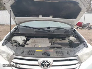 2012 Toyota Highlander Limited with VIN 5TDYK3EH9CS085158, listed as a IAAI auction lot 41737906 with 229,205 mi miles. Bid and sale history available at carsss.com. Image 10.