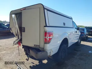2014 Ford F-150 XL with VIN 1FTMF1CM4EKG19376, listed as a IAAI auction lot 40293792 with 362,075 mi miles. Bid and sale history available at carsss.com. Image 4.