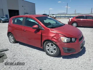 2012 Chevrolet Sonic LS z VIN 1G1JA6SH0C4113041, wystawiony jako Copart lot #58743055 z przebiegiem 69 453 mil mil oraz Szkoda całkowita • Salvage title. Historia ofert i sprzedaży dostępna na DreamBid. Obrazek 4.