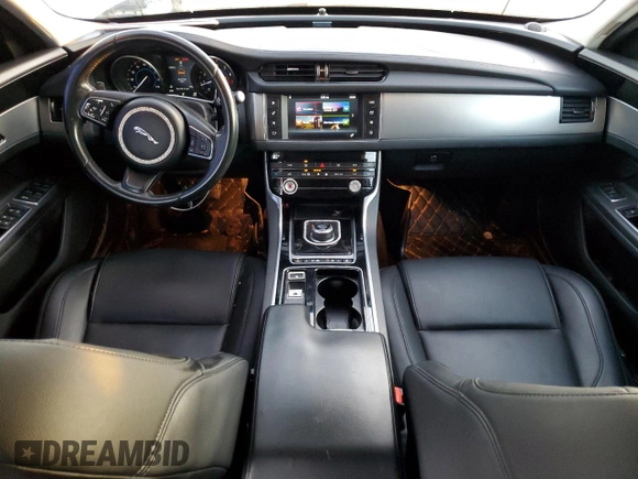 2017 Jaguar XF 35t Premium with VIN SAJBD4BV2HCY32514, listed as a Copart auction lot 87969435 with 118,142 mi miles and Salvage Title. Bid and sale history available at carsss.com. Image 8.