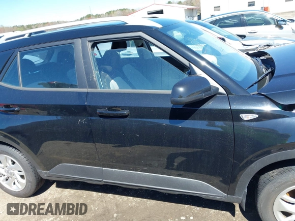 2020 Hyundai Venue SEL z VIN KMHRC8A30LU046880, wystawiony jako IAAI lot #41853894 z przebiegiem 65 907 mil mil oraz . Historia ofert i sprzedaży dostępna na DreamBid. Obrazek 14.