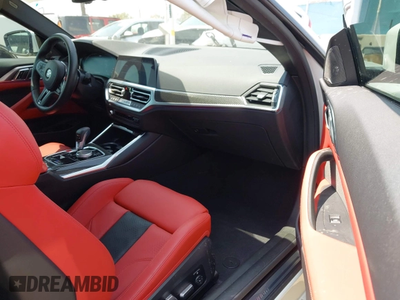 2022 BMW M4 Competition z VIN WBS33AZ04NCJ20752, wystawiony jako IAAI lot #42153801 z przebiegiem 9 523 mil mil oraz . Historia ofert i sprzedaży dostępna na DreamBid. Obrazek 5.