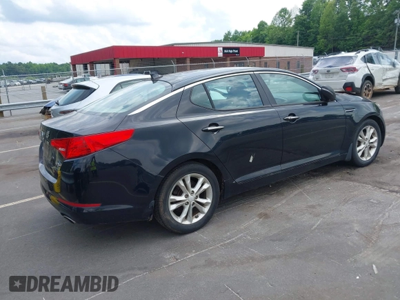 2012 Kia Optima EX z VIN 5XXGN4A78CG035729, wystawiony jako IAAI lot #42394149 z przebiegiem 158 557 mil mil oraz . Historia ofert i sprzedaży dostępna na DreamBid. Obrazek 4.