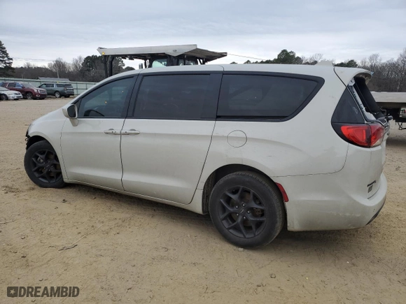 2020 Chrysler Pacifica Touring with VIN 2C4RC1FG4LR236024, listed as a Copart auction lot 47575535 with 164,637 mi miles and Salvage Title. Bid and sale history available at carsss.com. Image 2.