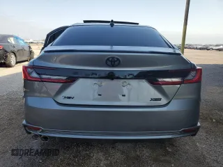 2025 Toyota Camry LE with VIN 4T1DAACK7SU533391, listed as a Copart auction lot 49870435 with 1,882 mi miles and Clean Title. Bid and sale history available at carsss.com. Image 6.