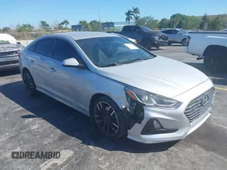 2019 Hyundai Sonata SE with VIN 5NPE24AF3KH810903, listed as a IAAI auction lot 41831371 with 68,317 mi miles and . Bid and sale history available at carsss.com. Image 6.