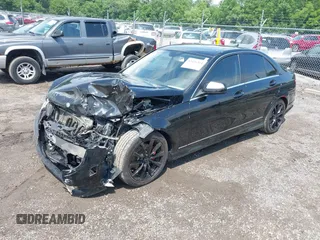 2009 Mercedes-Benz C 300 Sport z VIN WDDGF81X99F247766, wystawiony jako IAAI lot #42426314 z przebiegiem 174 256 mil mil oraz . Historia ofert i sprzedaży dostępna na DreamBid. Obrazek 18.