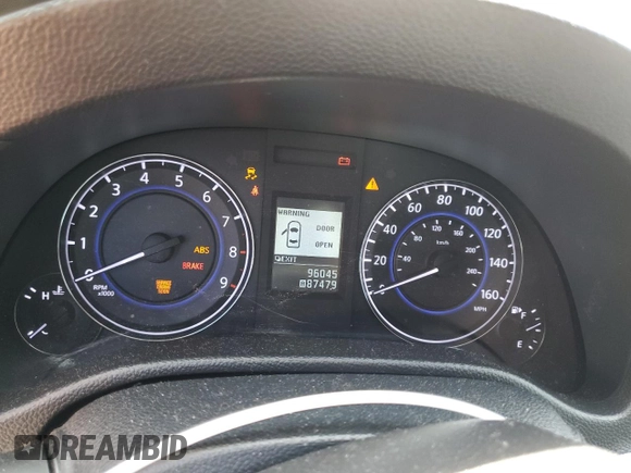 2013 Infiniti G37 Journey with VIN JN1CV6AP2DM717076, listed as a Copart auction lot 56371665 with 96,045 mi miles and Salvage title. Bid and sale history available at DreamBid. Image 9.