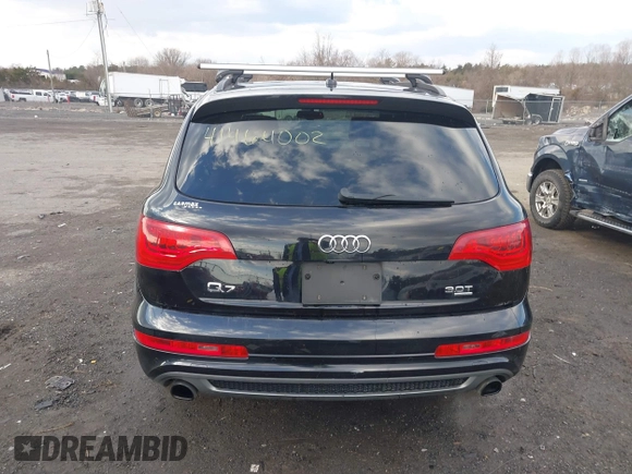 2015 Audi Q7 3.0T S line Prestige with VIN WA1DGAFE7FD006783, listed as a IAAI auction lot 41464002 with 96,845 mi miles. Bid and sale history available at carsss.com. Image 16.