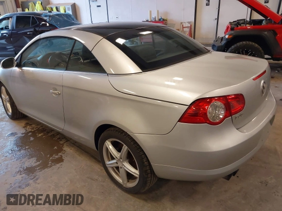 2007 Volkswagen Eos 2.0T with VIN WVWBA71F67V040775, listed as a IAAI auction lot 41913098 with 98,554 mi miles and . Bid and sale history available at DreamBid. Image 3.