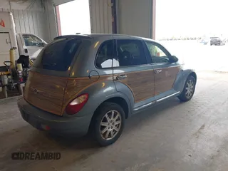 2010 Chrysler PT Cruiser z VIN 3A4GY5F96AT218310, wystawiony jako IAAI lot #42335659 z przebiegiem 121 864 mil mil oraz . Historia ofert i sprzedaży dostępna na DreamBid. Obrazek 4.