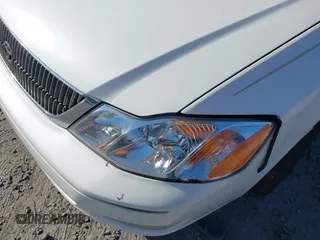 2001 Toyota Avalon XL with VIN 4T1BF28B41U176662, listed as a IAAI auction lot 41740076 with 381,657 mi miles and . Bid and sale history available at carsss.com. Image 6.