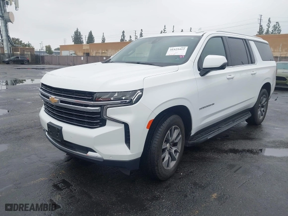 2021 Chevrolet Suburban LT with VIN 1GNSCCKD2MR150654, listed as a IAAI auction lot 41529412 with 36,479 mi miles. Bid and sale history available at carsss.com. Image 2.