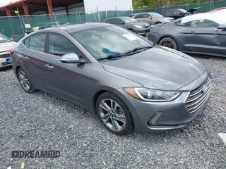 2017 Hyundai Elantra Value Edition z VIN KMHD84LF6HU164466, wystawiony jako IAAI lot #42165972 z przebiegiem 64 802 mil mil oraz . Historia ofert i sprzedaży dostępna na DreamBid. Obrazek 1.