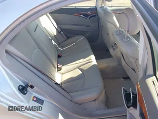 2006 Mercedes-Benz E-Class 3.5L with VIN WDBUF56J06A737827, listed as a IAAI auction lot 41748739 with 197,843 mi miles. Bid and sale history available at carsss.com. Image 8.