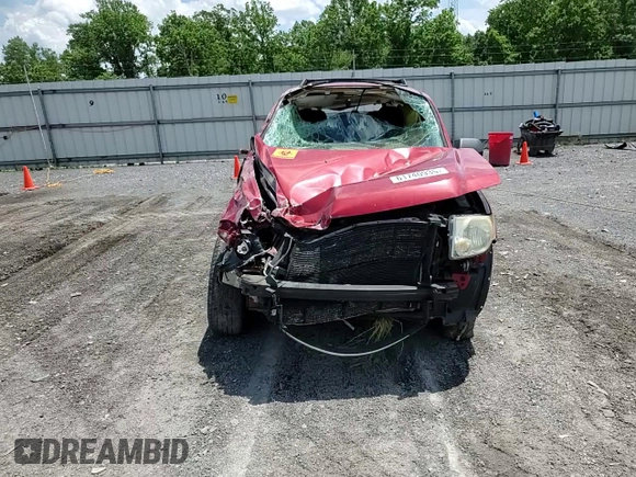 2008 Ford Escape XLT with VIN 1FMCU93198KC65621, listed as a Copart auction lot 61740935 with Not provided miles and Salvage title. Bid and sale history available at DreamBid. Image 14.