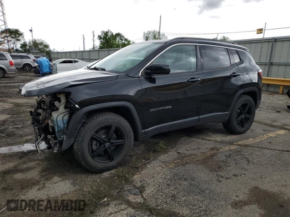 2017 Jeep Compass Latitude z VIN 3C4NJDBB1HT650771, wystawiony jako Copart lot #58190405 z przebiegiem 93 470 mil mil oraz Szkoda całkowita • Salvage title. Historia ofert i sprzedaży dostępna na DreamBid. Obrazek 1.