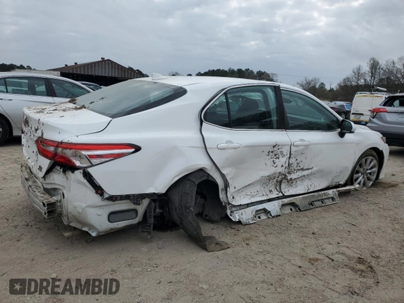 2020 Toyota Camry LE with VIN 4T1C11AK4LU930850, listed as a Copart auction lot 47626665 with 115,824 mi miles and Salvage Title. Bid and sale history available at DreamBid. Image 3.