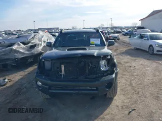 2010 Toyota Tacoma with VIN 5TEMU4FN2AZ702015, listed as a IAAI auction lot 41663558 with 159,758 mi miles and . Bid and sale history available at DreamBid. Image 12.