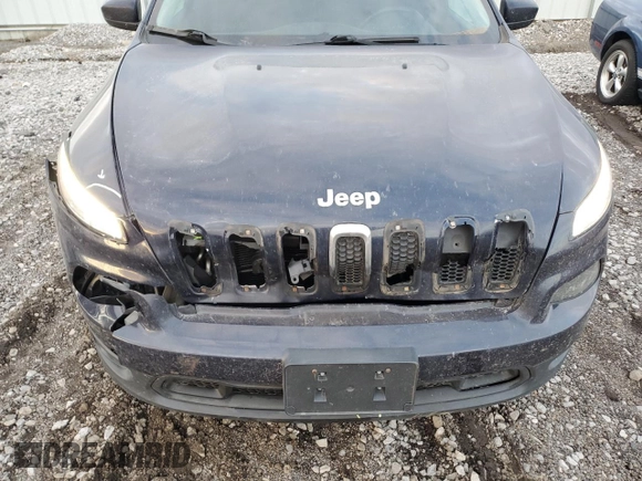 2015 Jeep Cherokee Latitude with VIN 1C4PJMCS8FW682275, listed as a Copart auction lot 85960144 with 139,509 mi miles and Salvage Title. Bid and sale history available at DreamBid. Image 12.