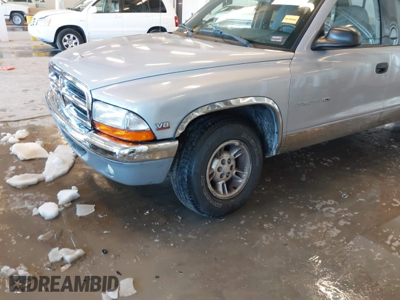 1998 Dodge Dakota SLT z VIN 1B7GL22YXWS762222, wystawiony jako IAAI lot #41250956 z przebiegiem 195 027 mil mil oraz . Historia ofert i sprzedaży dostępna na DreamBid. Obrazek 6.