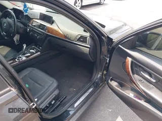 2013 BMW 3 Series 328i xDrive with VIN WBA3B3C54DJ810762, listed as a IAAI auction lot 42399930 with 201,014 mi miles and . Bid and sale history available at DreamBid. Image 5.