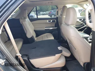 2022 Ford Explorer XLT with VIN 1FMSK8DH4NGB27006, listed as a Copart auction lot 58075055 with 109,500 mi miles and Salvage title. Bid and sale history available at DreamBid. Image 11.