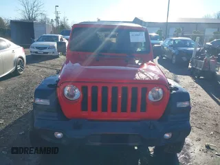 2020 Jeep Wrangler Unlimited Sport S с VIN 1C4HJXDG2LW341045, выставлен на аукционе IAAI как лот 41208571 с пробегом 121 244 миль миль и . История ставок и продаж доступна на DreamBid. Изображение 12.