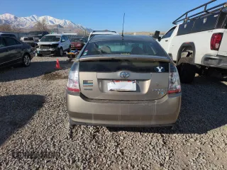 2005 Toyota Prius with VIN JTDKB20U953010811, listed as a Copart auction lot 42814775 with 224,480 mi miles and Salvage Title. Bid and sale history available at carsss.com. Image 6.