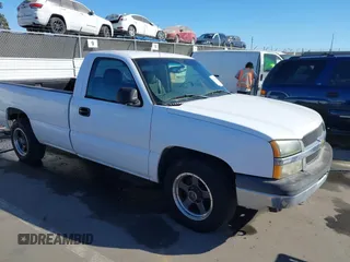 2004 Chevrolet Silverado 1500 Work Truck with VIN 1GCEC14X34Z297647, listed as a IAAI auction lot 41721802 with 156,066 mi miles. Bid and sale history available at carsss.com. Image 1.