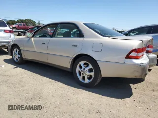2001 Lexus ES 300 with VIN JT8BF28G210342201, listed as a Copart auction lot 55067975 with 235,165 mi miles and Salvage Title. Bid and sale history available at DreamBid. Image 2.