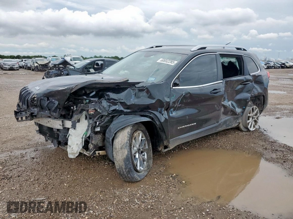 2016 Jeep Cherokee Latitude with VIN 1C4PJLCB2GW302486, listed as a Copart auction lot 60652285 with 113,875 mi miles and Salvage title. Bid and sale history available at DreamBid. Image 1.