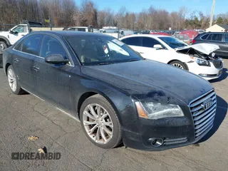 2011 Audi A8 z VIN WAUAVAFDXBN025061, wystawiony jako IAAI lot #41326516 z przebiegiem 198 850 mil mil oraz . Historia ofert i sprzedaży dostępna na DreamBid. Obrazek 1.