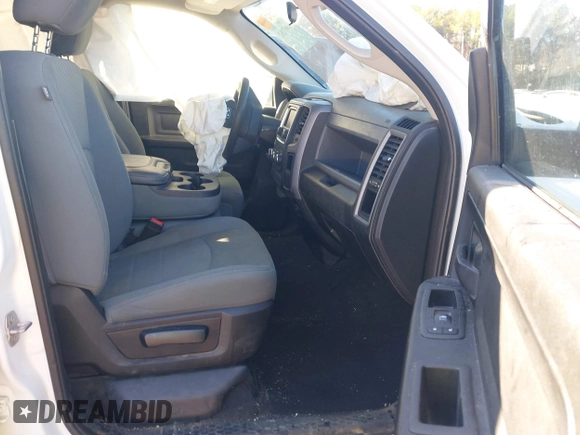 2019 Ram 1500 Classic Express with VIN 1C6RR6FTXKS584312, listed as a IAAI auction lot 41167262 with 159,460 mi miles. Bid and sale history available at carsss.com. Image 5.