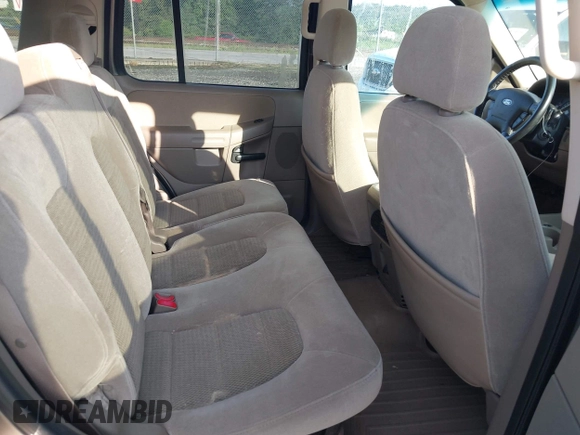 2005 Ford Explorer XLT with VIN 1FMZU73EX5UB57963, listed as a IAAI auction lot 42746723 with 295,560 mi miles and . Bid and sale history available at DreamBid. Image 8.