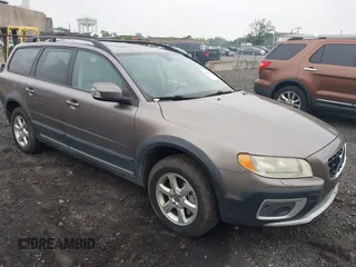 2008 Volvo XC70 z VIN YV4BZ982981006200, wystawiony jako IAAI lot #42435051 z przebiegiem 167 129 mil mil oraz . Historia ofert i sprzedaży dostępna na DreamBid. Obrazek 1.