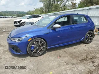 2024 Volkswagen Golf z VIN WVWEB7CD1RW114123, wystawiony jako Copart lot #65398714 z przebiegiem 3 932 mil mil oraz Szkoda całkowita • Salvage title. Historia ofert i sprzedaży dostępna na DreamBid. Obrazek 1.