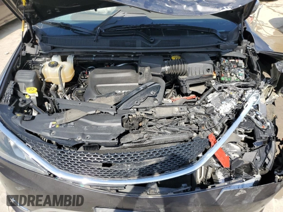 2017 Chrysler Pacifica Limited with VIN 2C4RC1GG5HR533731, listed as a Copart auction lot 48780245 with Not Provided miles and Non Repairable. Bid and sale history available at DreamBid. Image 12.
