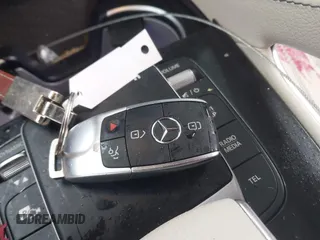 2021 Mercedes-Benz GLS 450 z VIN 4JGFF5KEXMA376571, wystawiony jako IAAI lot #41449523 z przebiegiem 82 466 mil mil oraz . Historia ofert i sprzedaży dostępna na DreamBid. Obrazek 11.
