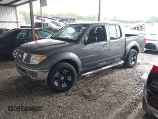 2007 Nissan Frontier SE z VIN 1N6AD07U47C463332, wystawiony jako IAAI lot #42128193 z przebiegiem 145 604 mil mil oraz . Historia ofert i sprzedaży dostępna na DreamBid. Obrazek 17.