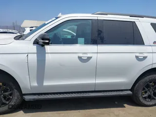 2023 Ford Expedition Timberline with VIN 1FMJU1RGXPEA34504, listed as a IAAI auction lot 42583531 with 18,986 mi miles and . Bid and sale history available at DreamBid. Image 15.