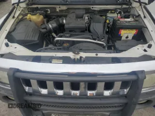 2006 Hummer H3 with VIN 5GTDN136468106351, listed as a Copart auction lot 50273775 with 300,553 mi miles and Clean Title. Bid and sale history available at carsss.com. Image 12.